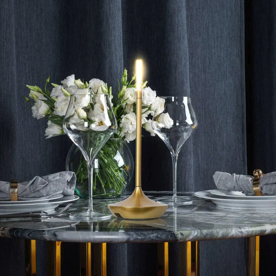 Lampe Giavi - Zeitgenössische Eleganz und warme Atmosphäre mit dimmbarem Licht