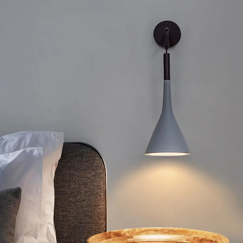 Nordic Orchid Wandlampe - Elegante Innenbeleuchtung für Zuhause & Bürodekor