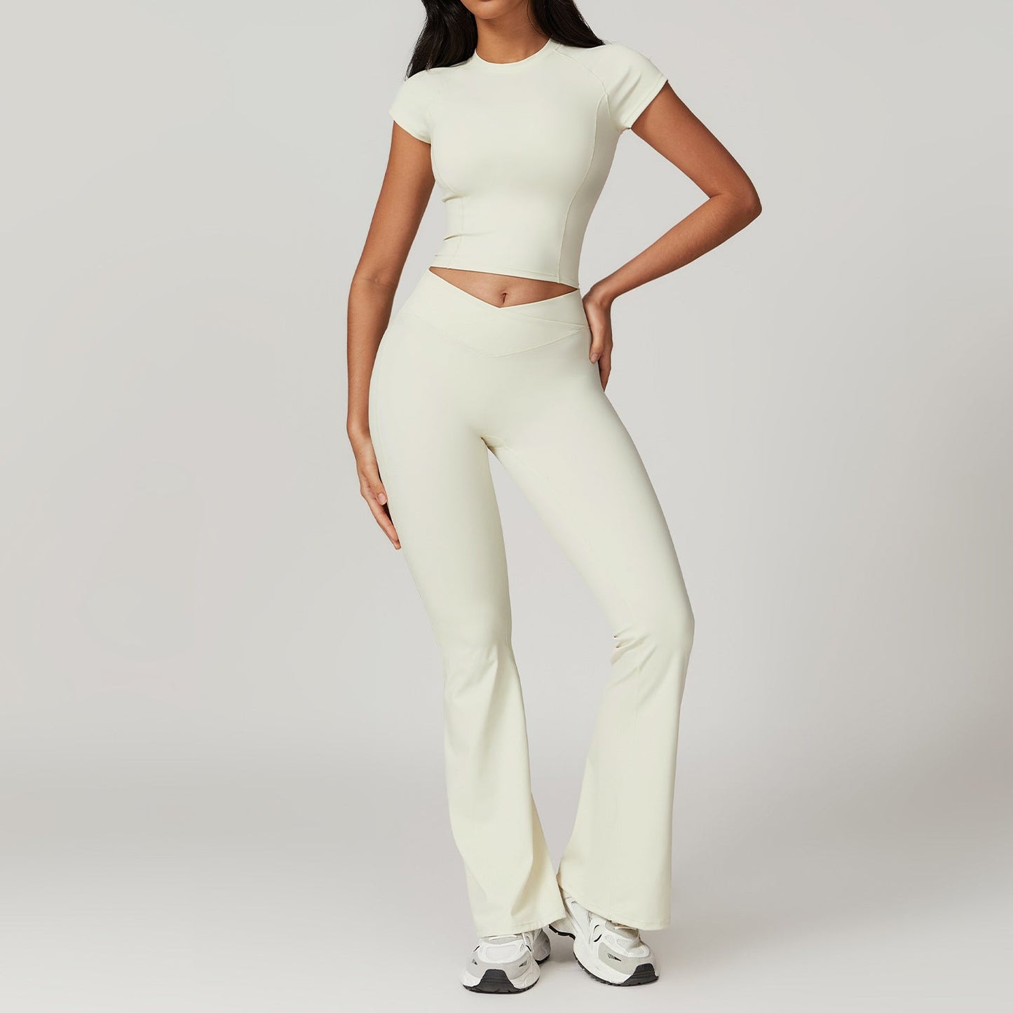 Zweiteiliges Set kurzer Oberteil und ausgestellte Leggings - Pastell Traumfänger