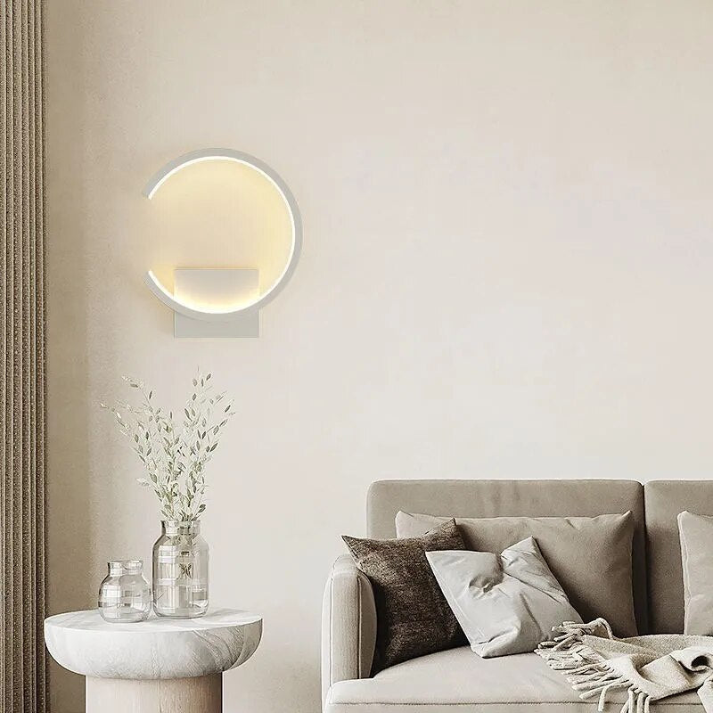 Moderne Wandlampe mit LED – Schlankes Design & warmes Licht für Ihr Zuhause