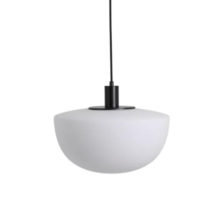 Moderne Glas- und Metallaufhängung – Elegante Globelampe für Küche und Esszimmer
