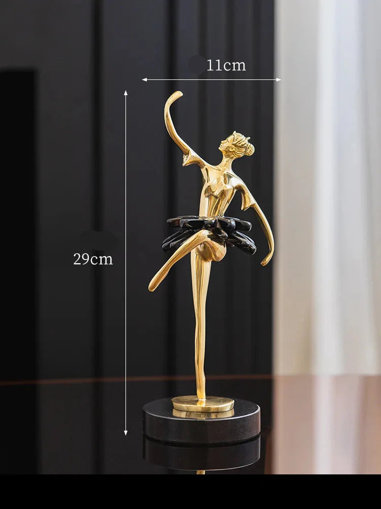 Elegante goldene Balletttänzerin Figur