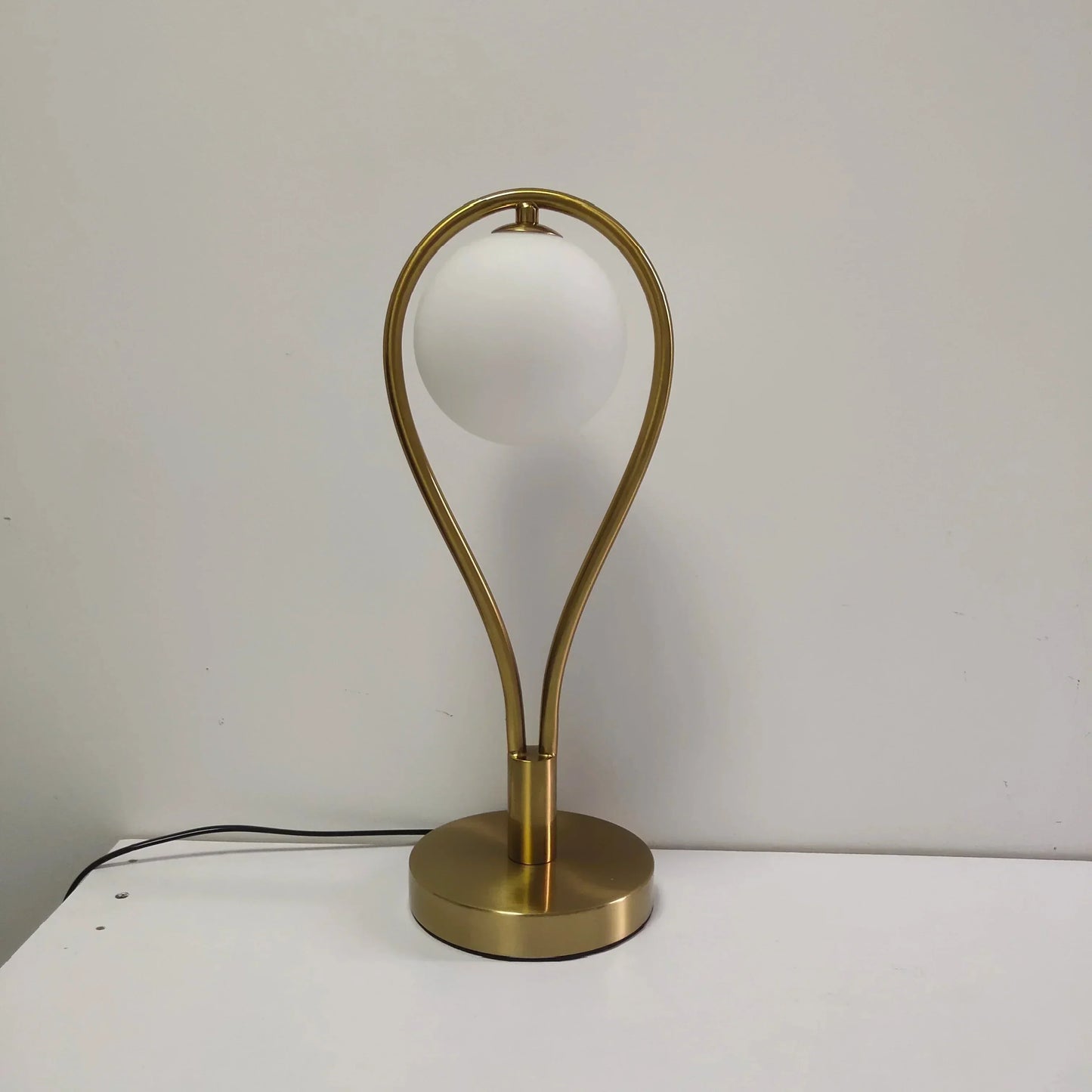 Glas Gold Nachttischlampe für moderne Wohnkultur und stimmungsvolle Beleuchtung