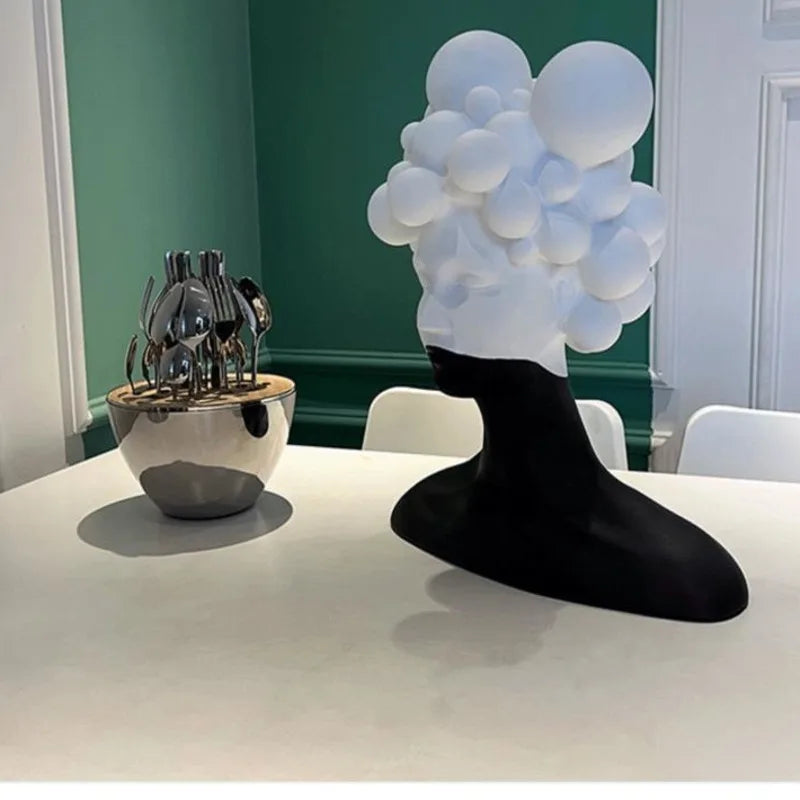 Abstrakte Mädchen mit Bubble-Haar-Design