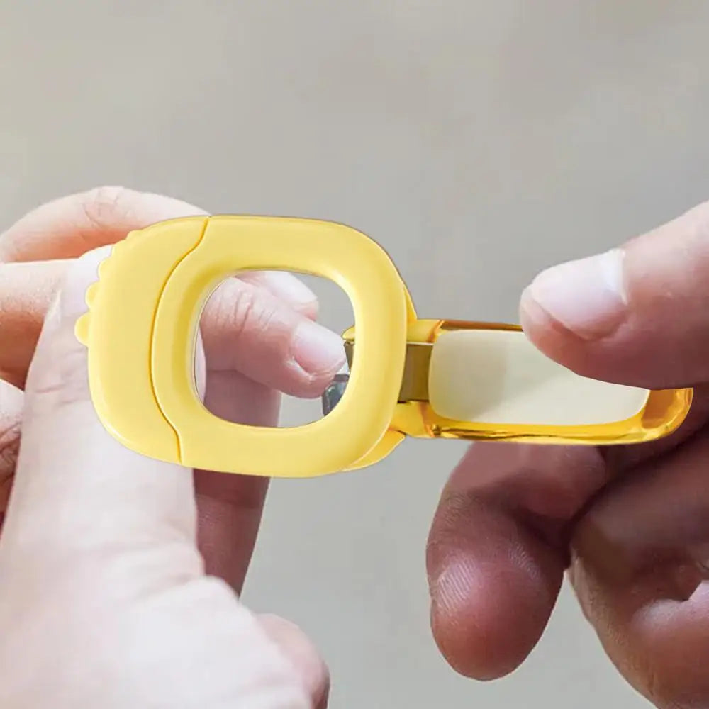 3-in-1 Nagelschneider Mit LED-Licht Und Vergrößerungsglas