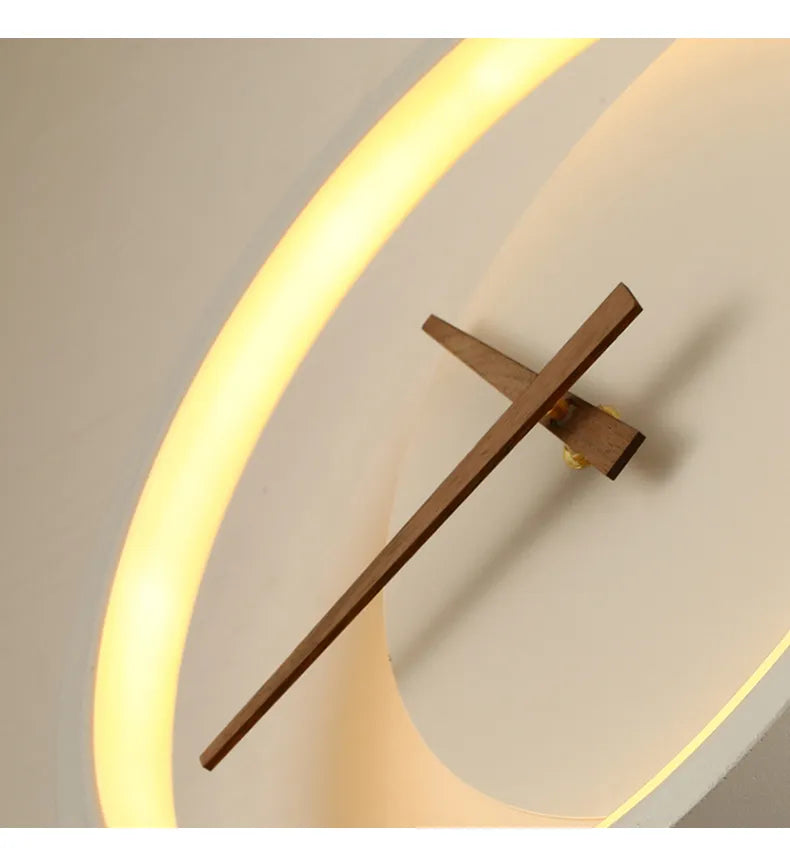 Garduru | Moderne LED-Wandleuchte mit Uhr | Stilvolle Beleuchtung