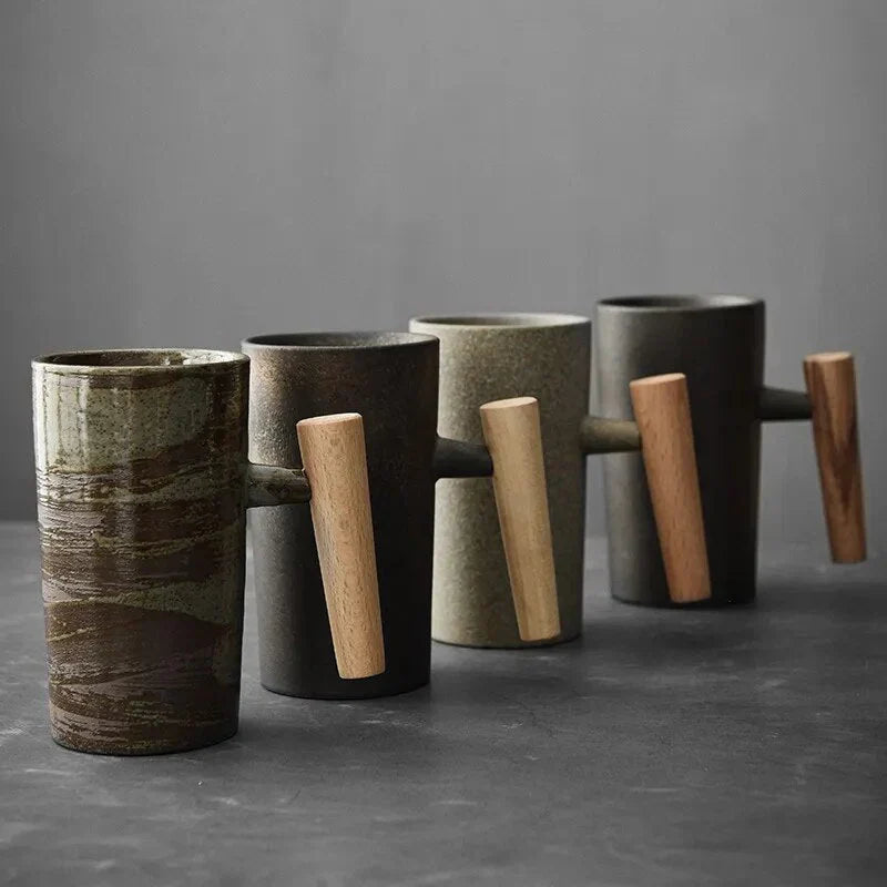 Nordische Design-Tasse – Minimalistische Keramiktasse mit Holzgriff