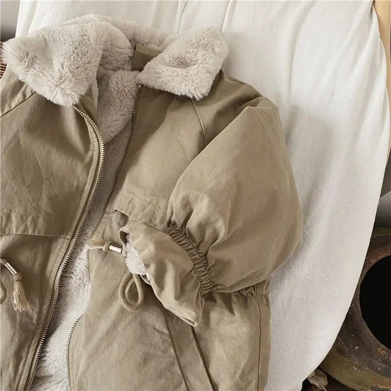 Kinderfellgefütterte Khaki-Jacke
