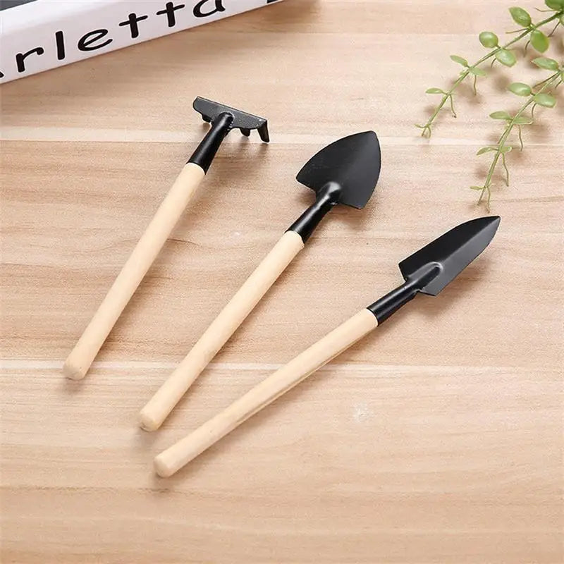 3-teiliges Gartenwerkzeug-Set mit Holzgriffen – Handliche Schaufel, Rechen und Hacke für die Gartenpflege