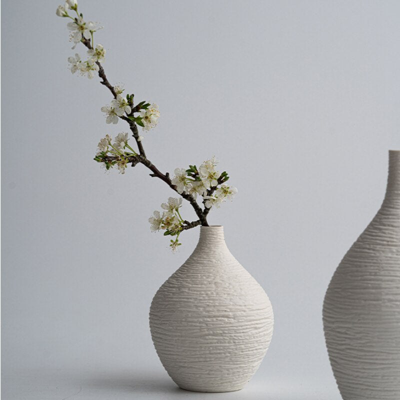 Minimalistische Keramikvase