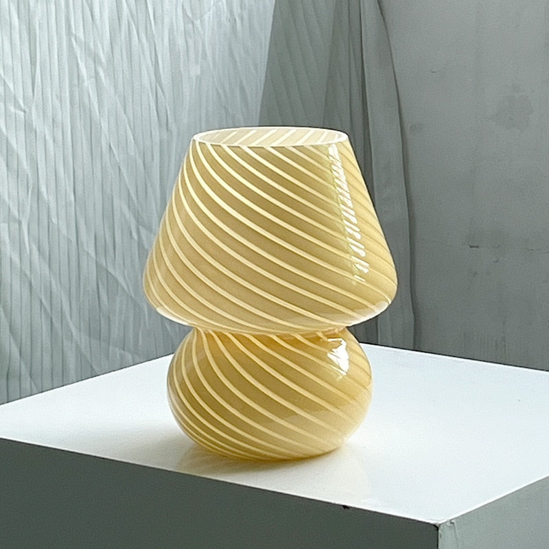 LED-Schreibtischlampe in Pilzform aus Glas