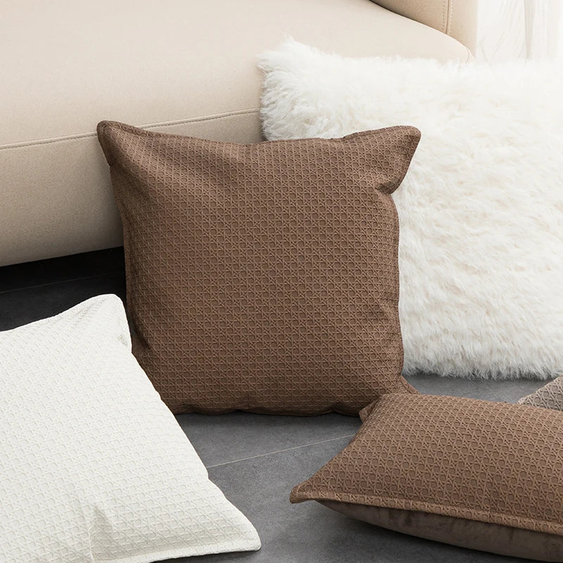 LuxeVibes – Kunstleder Kissenbezug im Luxusdesign für elegante Wohnzimmer