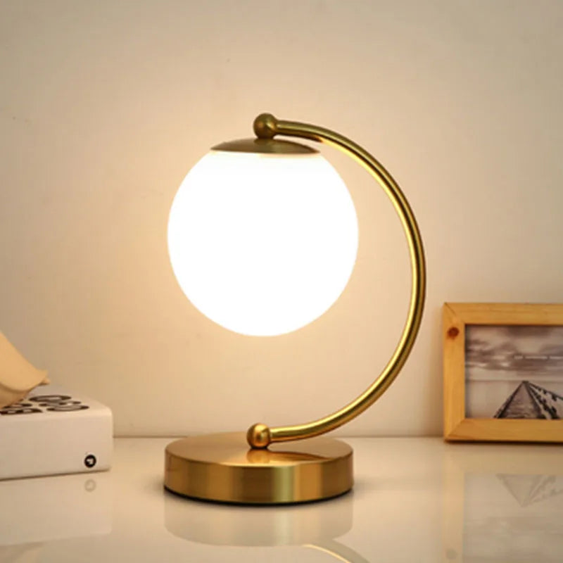 LED Tischlampe für das Home Office - Elegantes Design, einstellbare Helligkeit