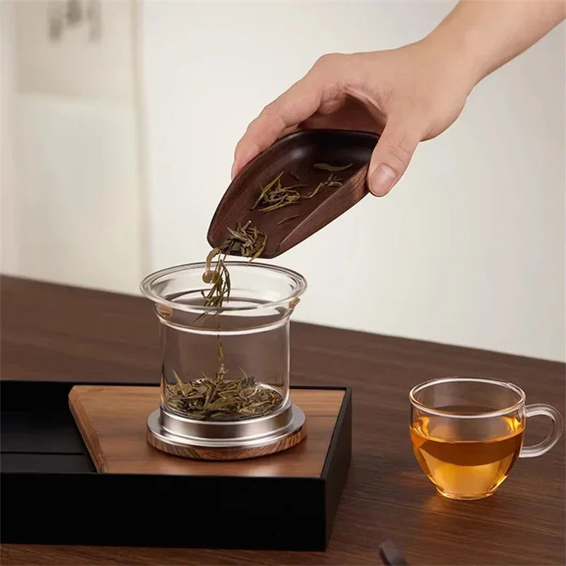 ZenFusion – Luxus-Glasteekanne mit innovativem Infuser und zeitlosem Design
