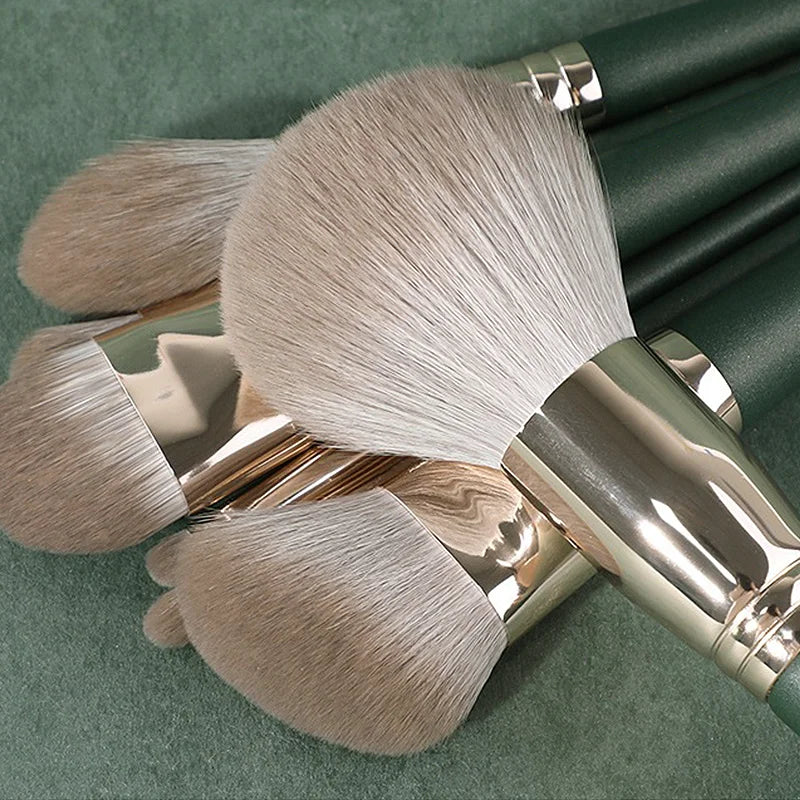 14-teilige Makeup-Pinselset - Weiche, flauschige & vielseitige Schönheitswerkzeuge