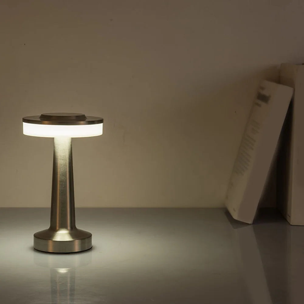 Retro USB wiederaufladbare Tischlampe