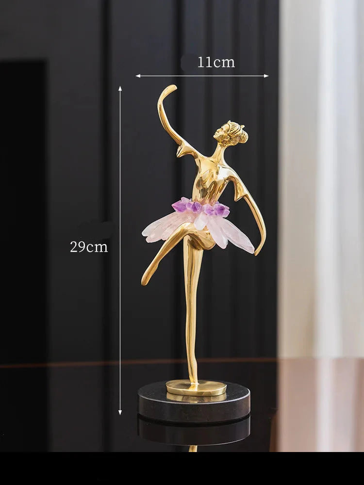 Elegante goldene Balletttänzerin Figur