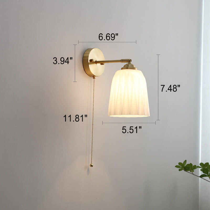 Garduru Nordic Wandleuchte mit Zugschalter | Milchglas & Messing Design | Strahlendes Stimmungslicht für Ihr Zuhause