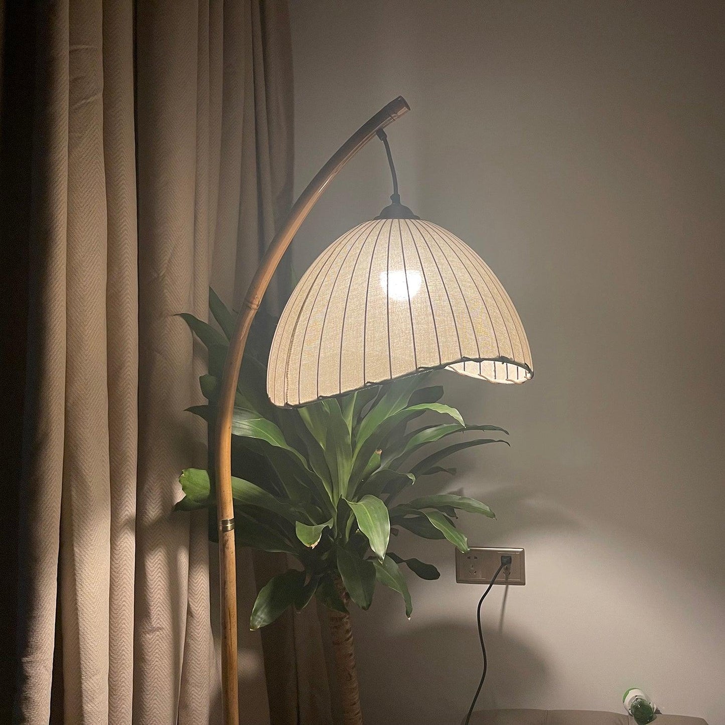 Garduru | Japanische Bambus-Stehlampe