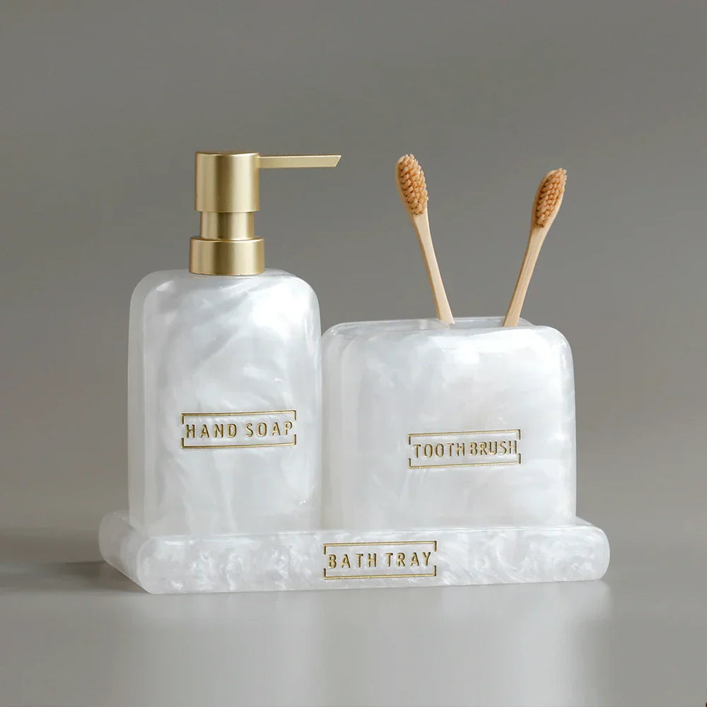 PearlGlow – Elegantes Badezimmer-Set mit Luxusdetails