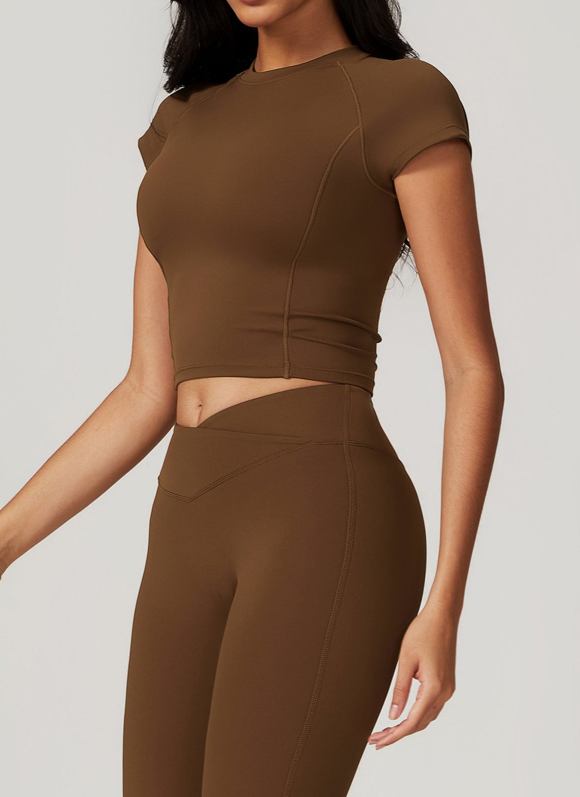 Zweiteiliges Set kurzer Oberteil und ausgestellte Leggings - Pastell Traumfänger