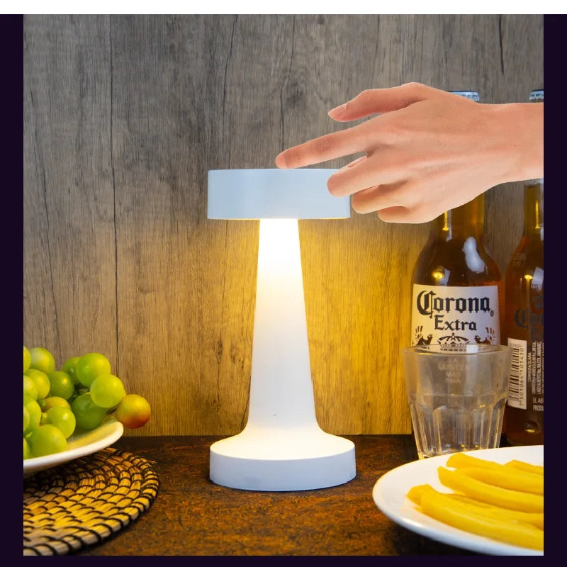 LED wiederaufladbare Tischlampe