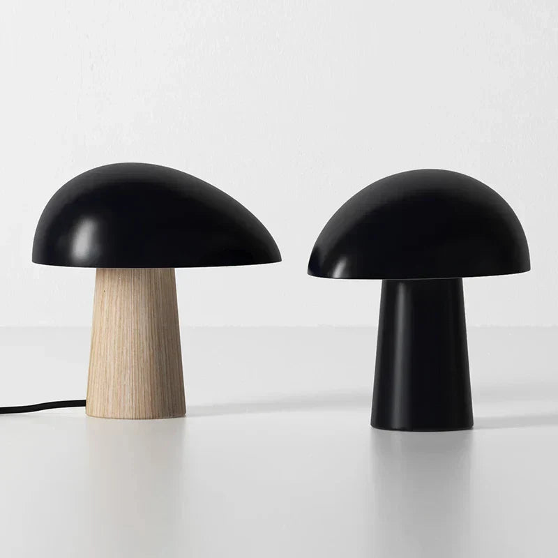 Tischlampe Juno - Minimalistisches skandinavisches Design aus Holz und Metall, LED-Beleuchtung