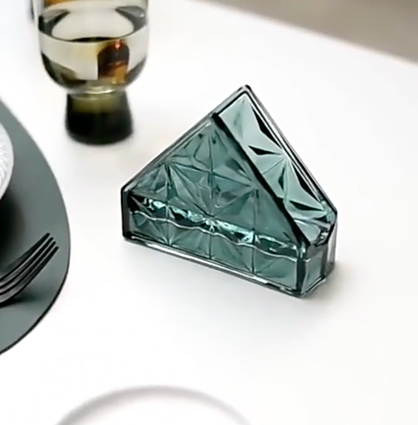 Serviettenhalter aus Glas mit Kronjuwelen