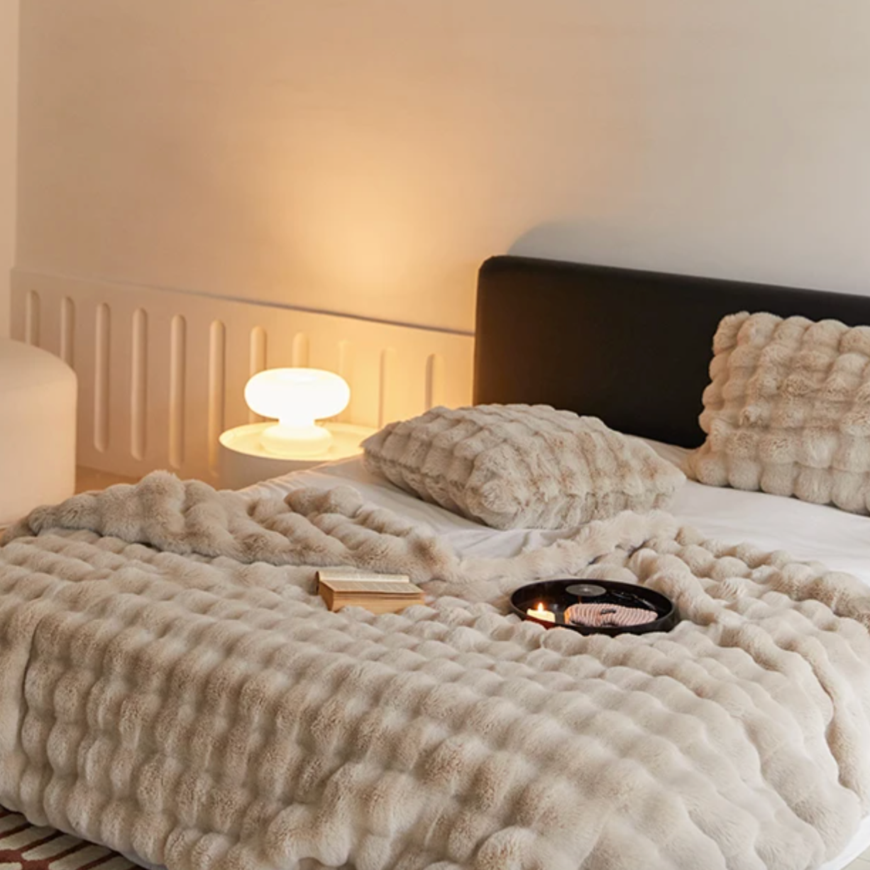 FurLuxe – Luxuriöser Faux Fur Kissenbezug für stilvollen Komfort