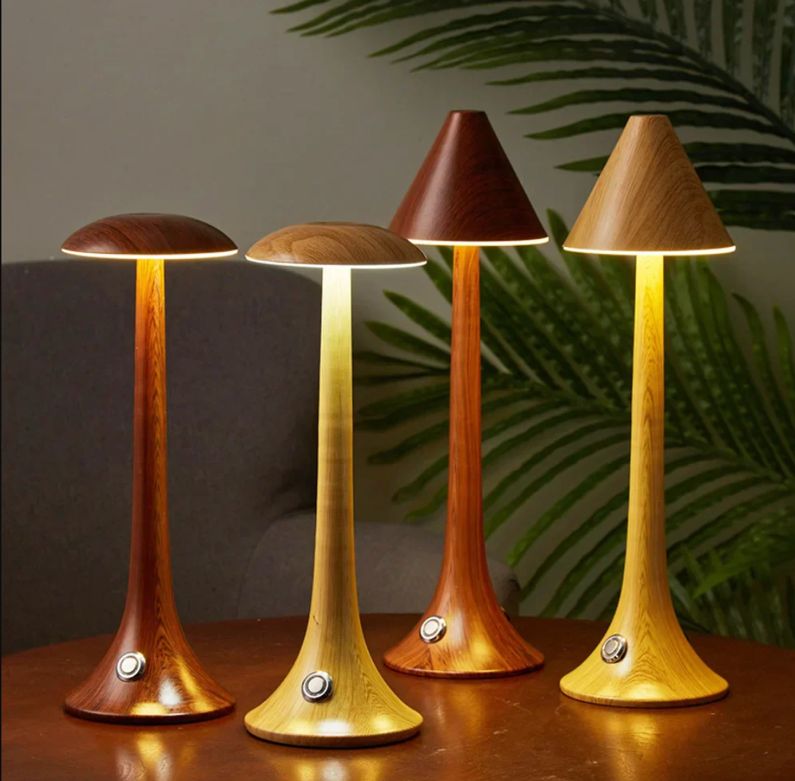 WoodLume – Dimmierbare LED-Tischlampe mit elegantem Holzdesign