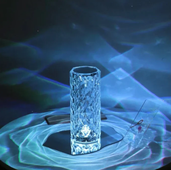 LED-Lampe im Kristalldesign
