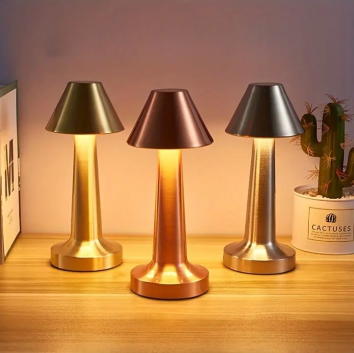 GlowEase – Dimmbare LED Tischlampe mit minimalistischem Design und Touch-Control