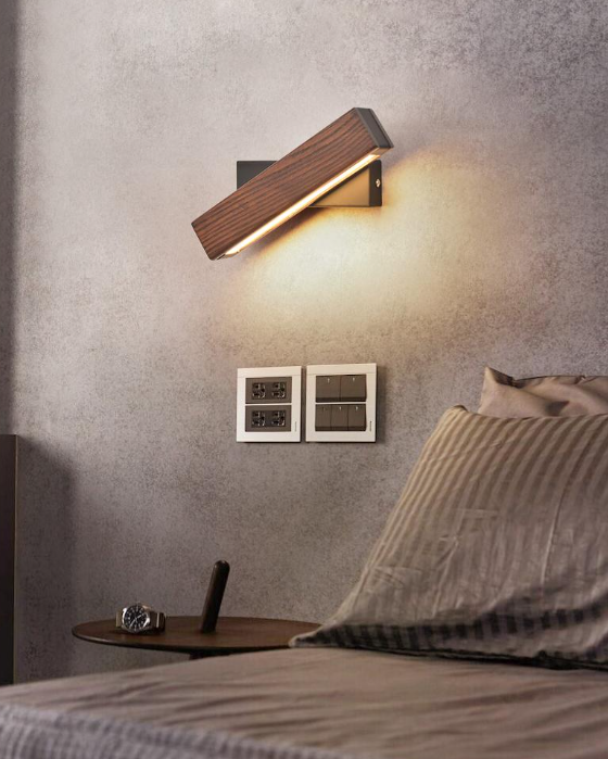 Rotierbare LED-Holzwandleuchte