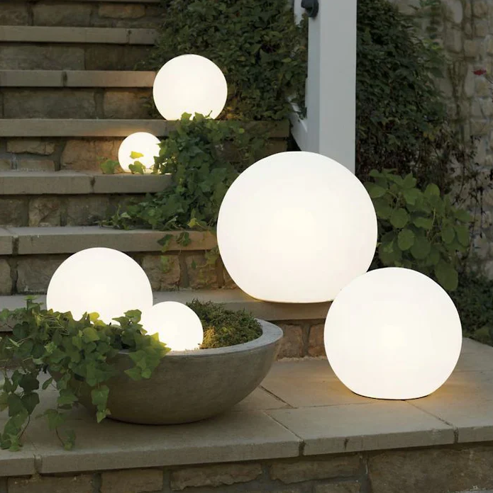 Leuchtende Kugel Gartenlampe