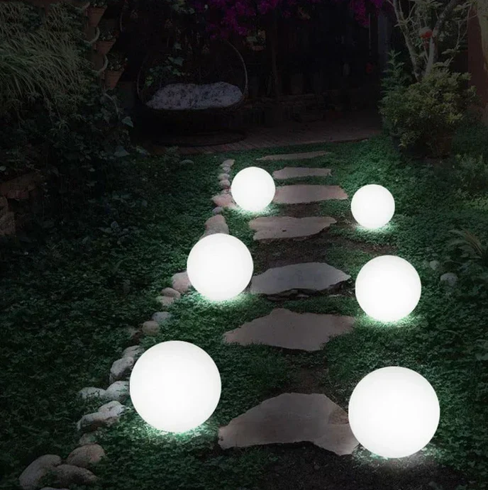 Leuchtende Kugel Gartenlampe