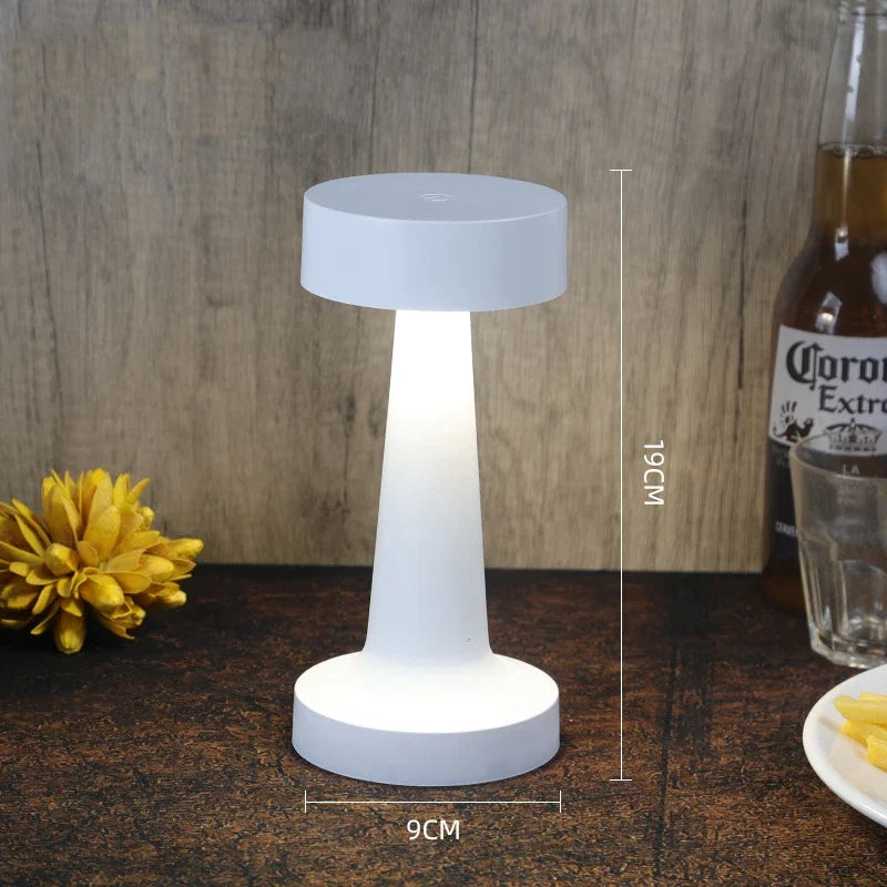 LED wiederaufladbare Tischlampe
