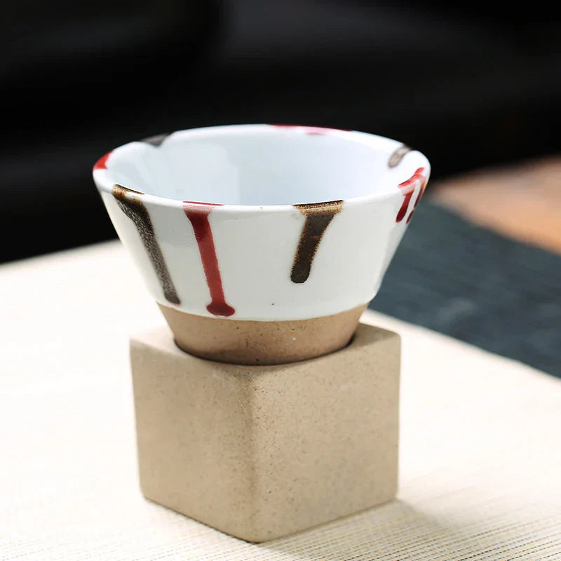 Royaleva Vintage Espresso Tassen - Handgefertigte Kegelform mit Keramikhalter
