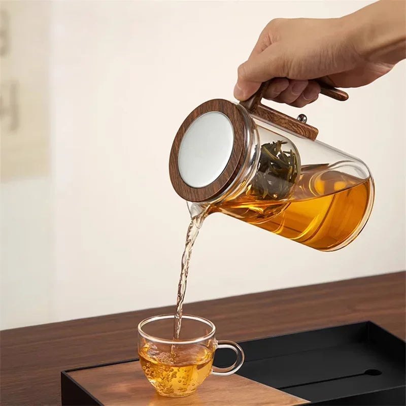 ZenFusion – Luxus-Glasteekanne mit innovativem Infuser und zeitlosem Design
