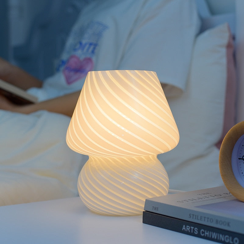 LED-Schreibtischlampe in Pilzform aus Glas