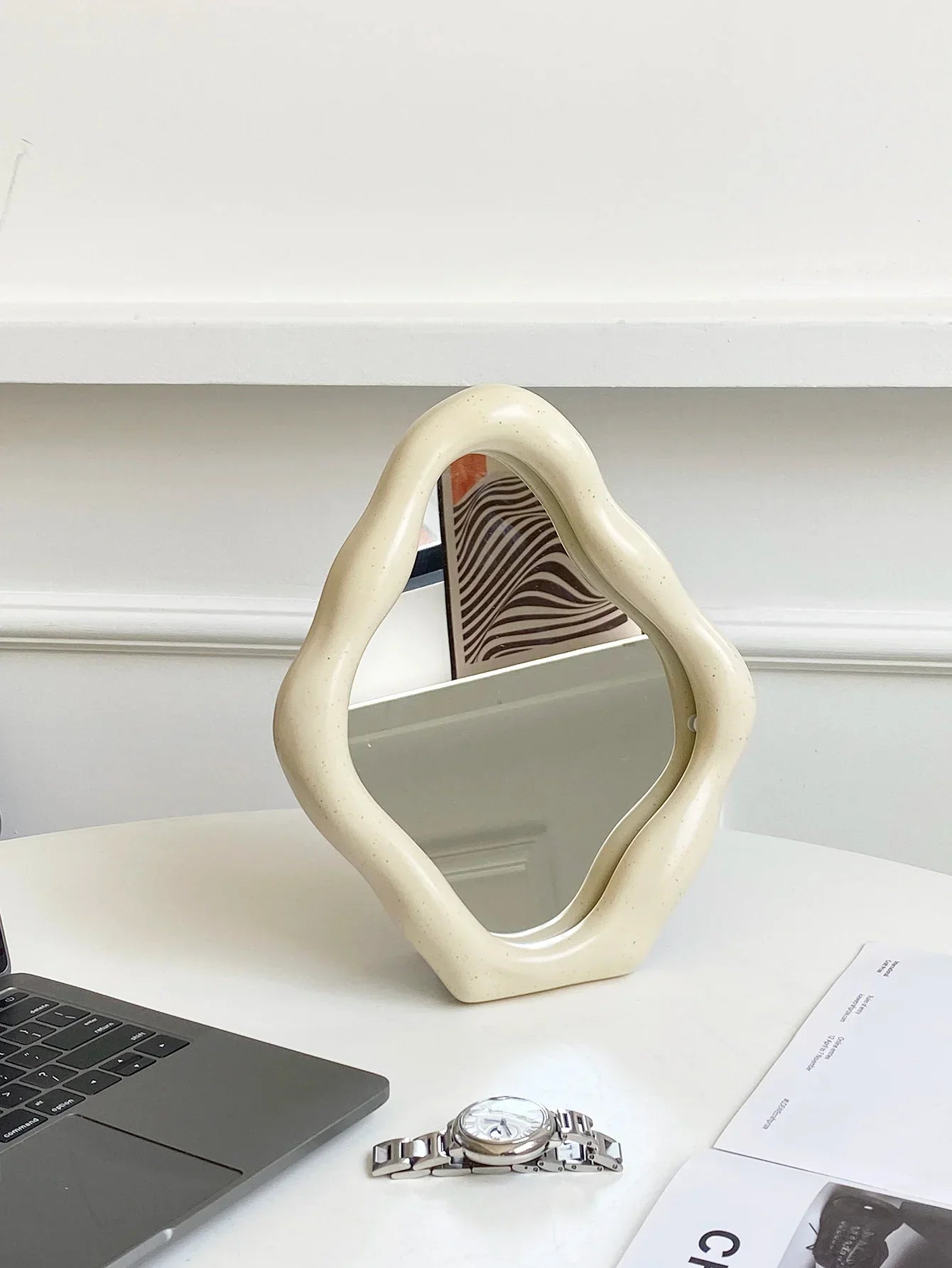 Mirrorly – Vintage-Kommodenspiegel