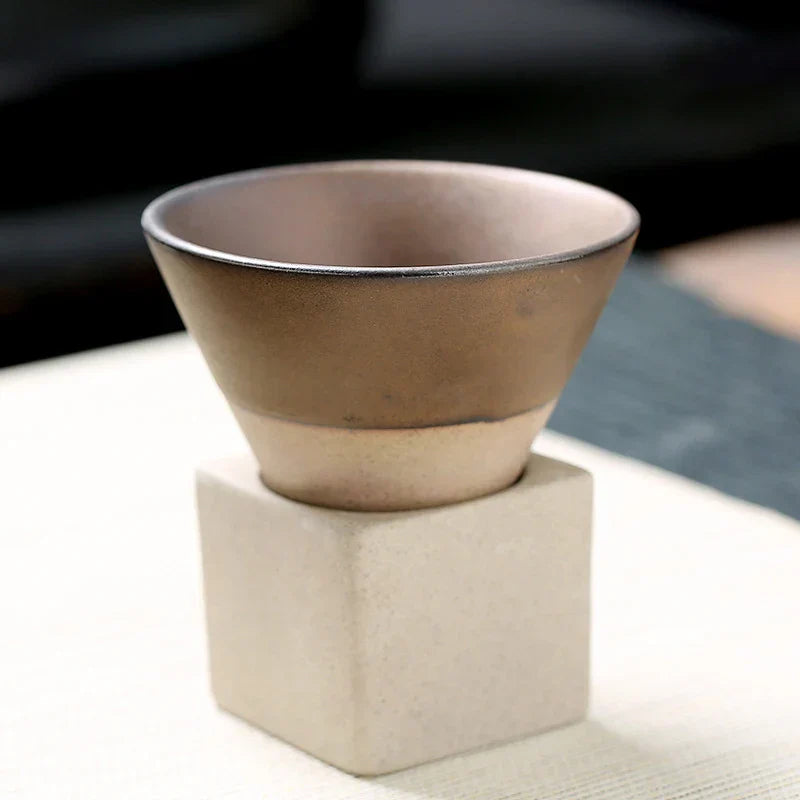 Royaleva Vintage Espresso Tassen - Handgefertigte Kegelform mit Keramikhalter