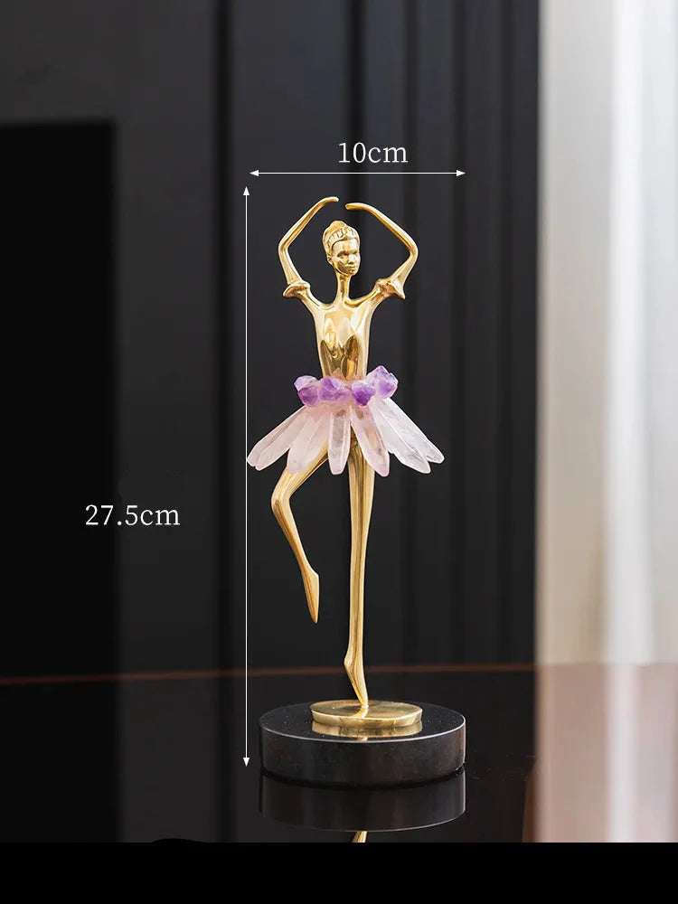 Elegante goldene Balletttänzerin Figur