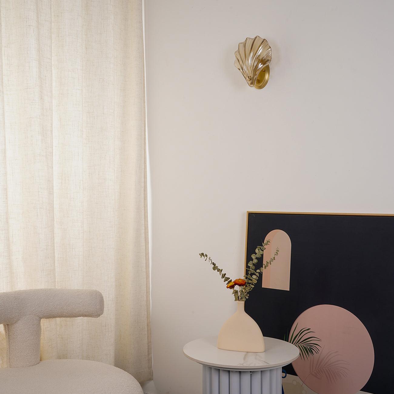 Garduru Wandleuchte – Elegante küsteninspiriertes Messing- und Glaswandlicht