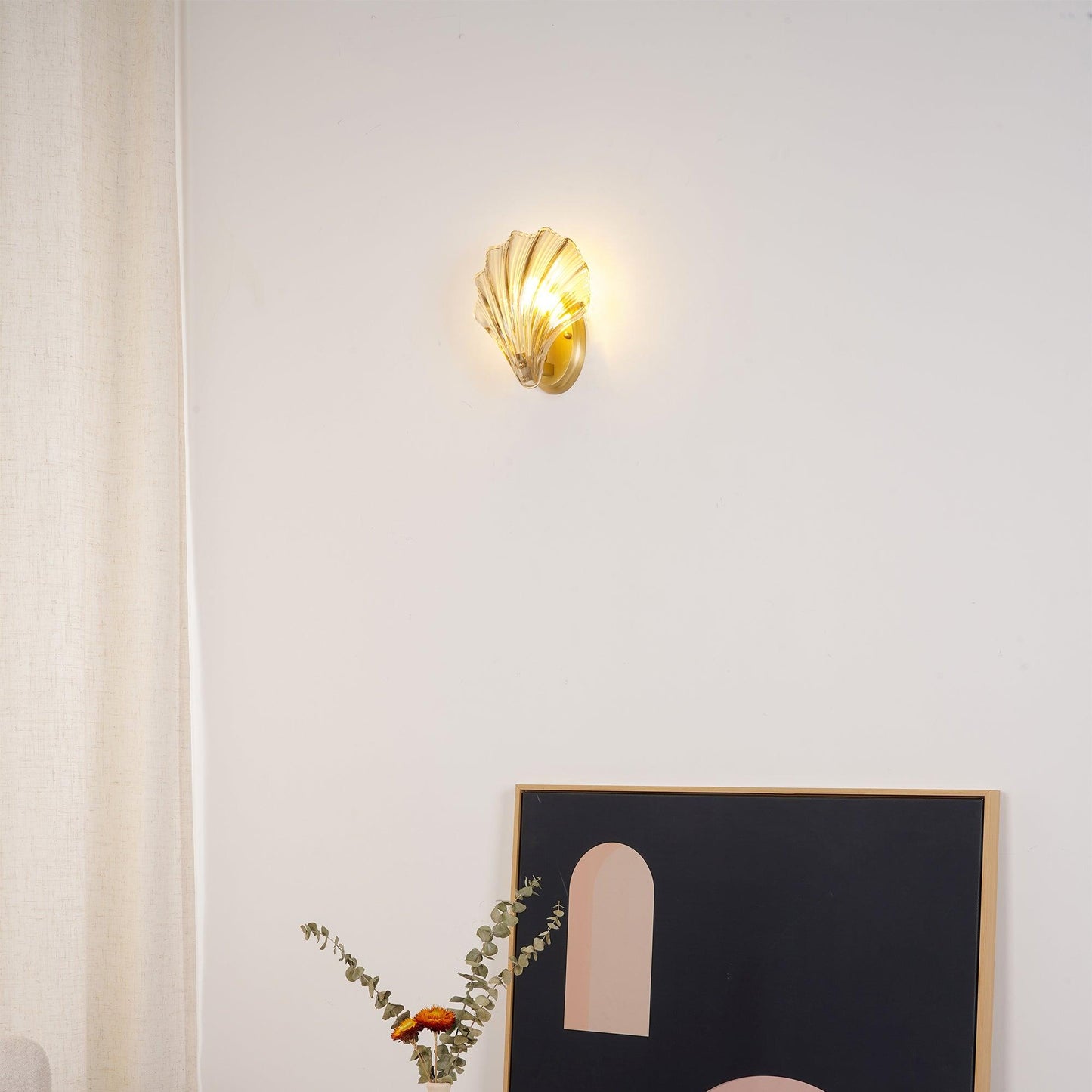 Garduru Wandleuchte – Elegante küsteninspiriertes Messing- und Glaswandlicht