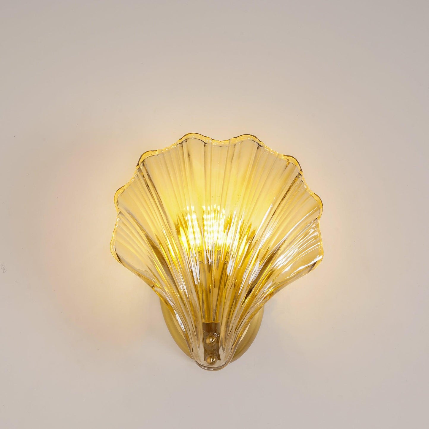 Garduru Wandleuchte – Elegante küsteninspiriertes Messing- und Glaswandlicht