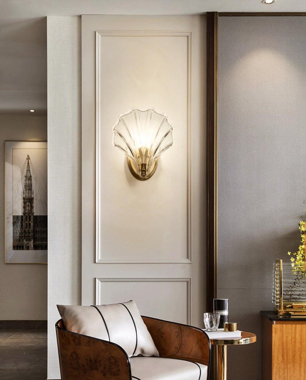 Garduru Wandleuchte – Elegante küsteninspiriertes Messing- und Glaswandlicht