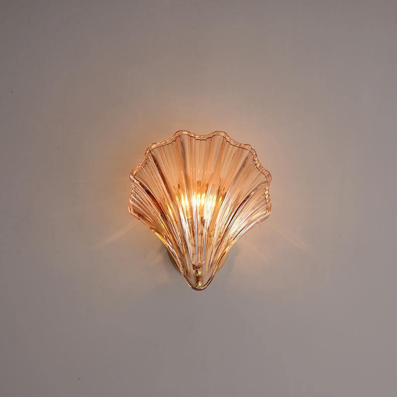 Garduru Wandleuchte – Elegante küsteninspiriertes Messing- und Glaswandlicht