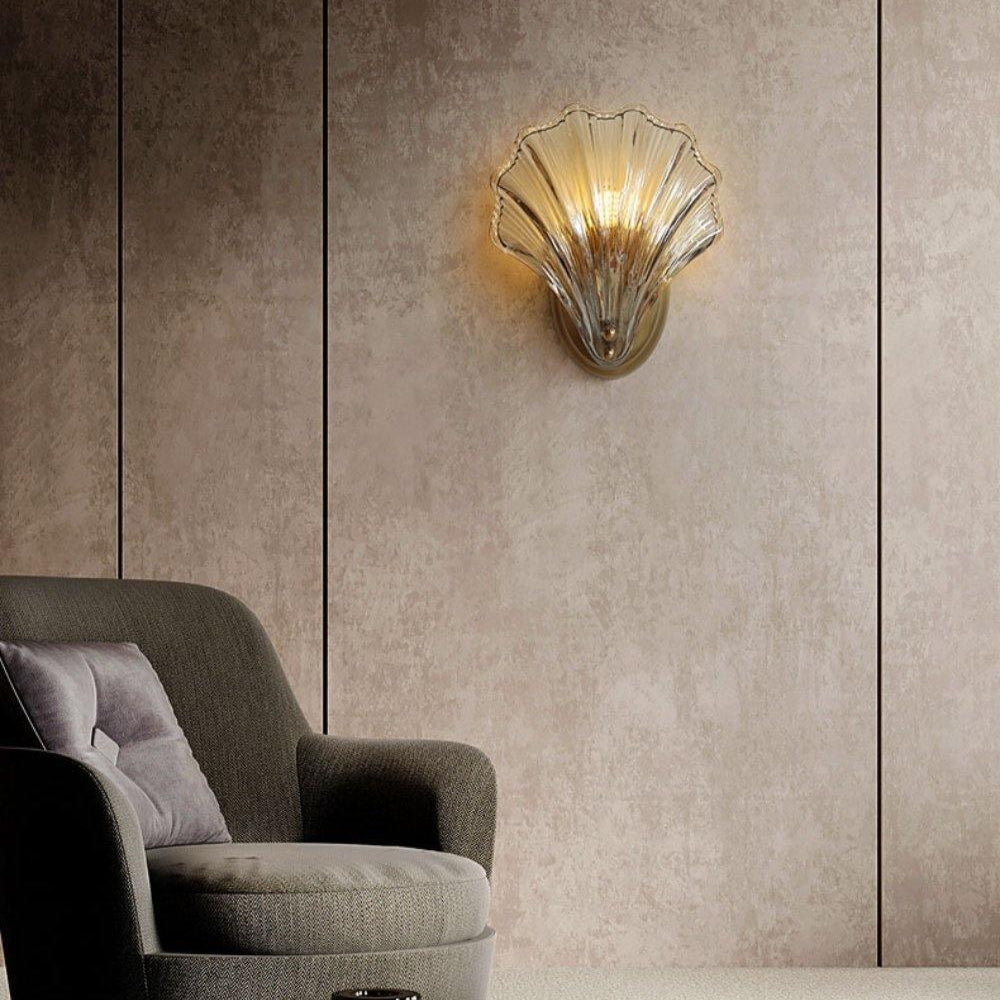 Garduru Wandleuchte – Elegante küsteninspiriertes Messing- und Glaswandlicht