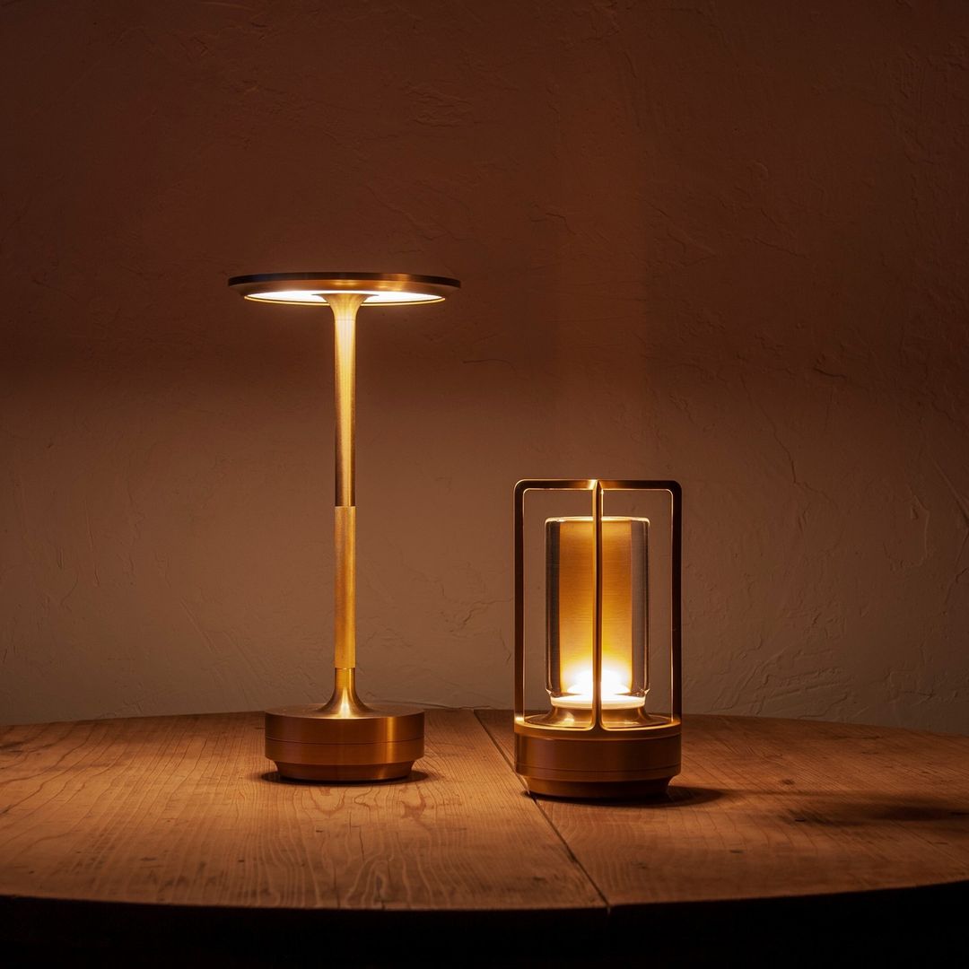 AuroraLux – Tischlampe mit minimalistischem Design und Touch-Steuerung