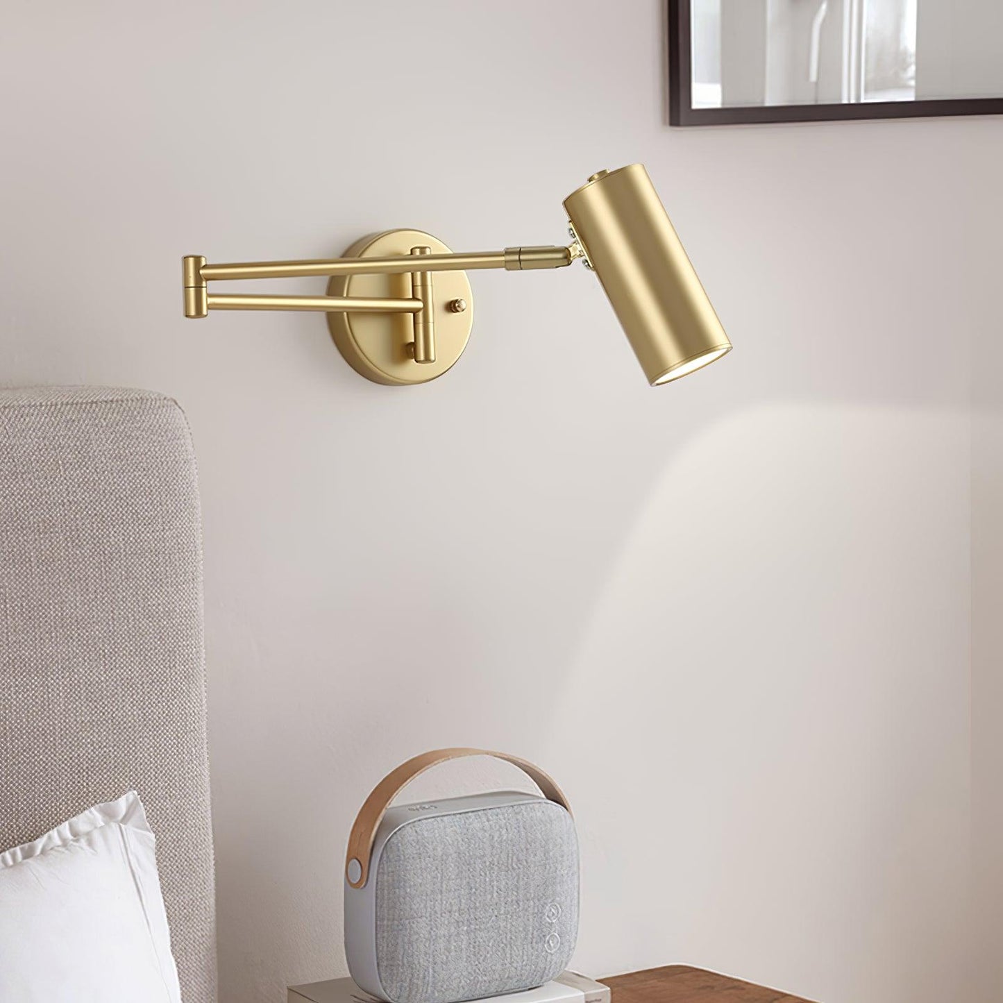 Moderne Wandleuchte aus Eisen mit integrierter LED - Elegantes und verstellbares Design